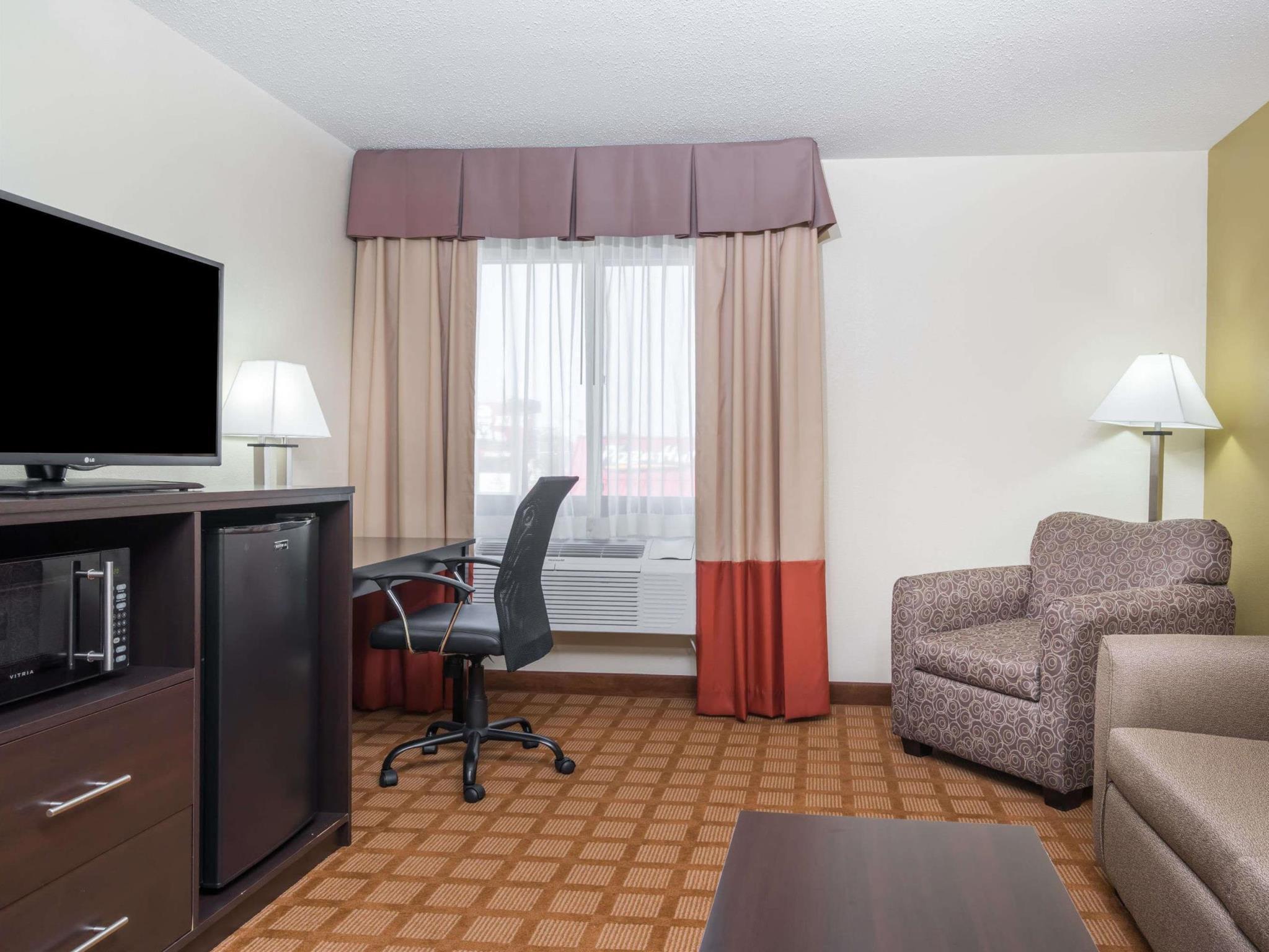 Hotel Super 8 By Wyndham Rice