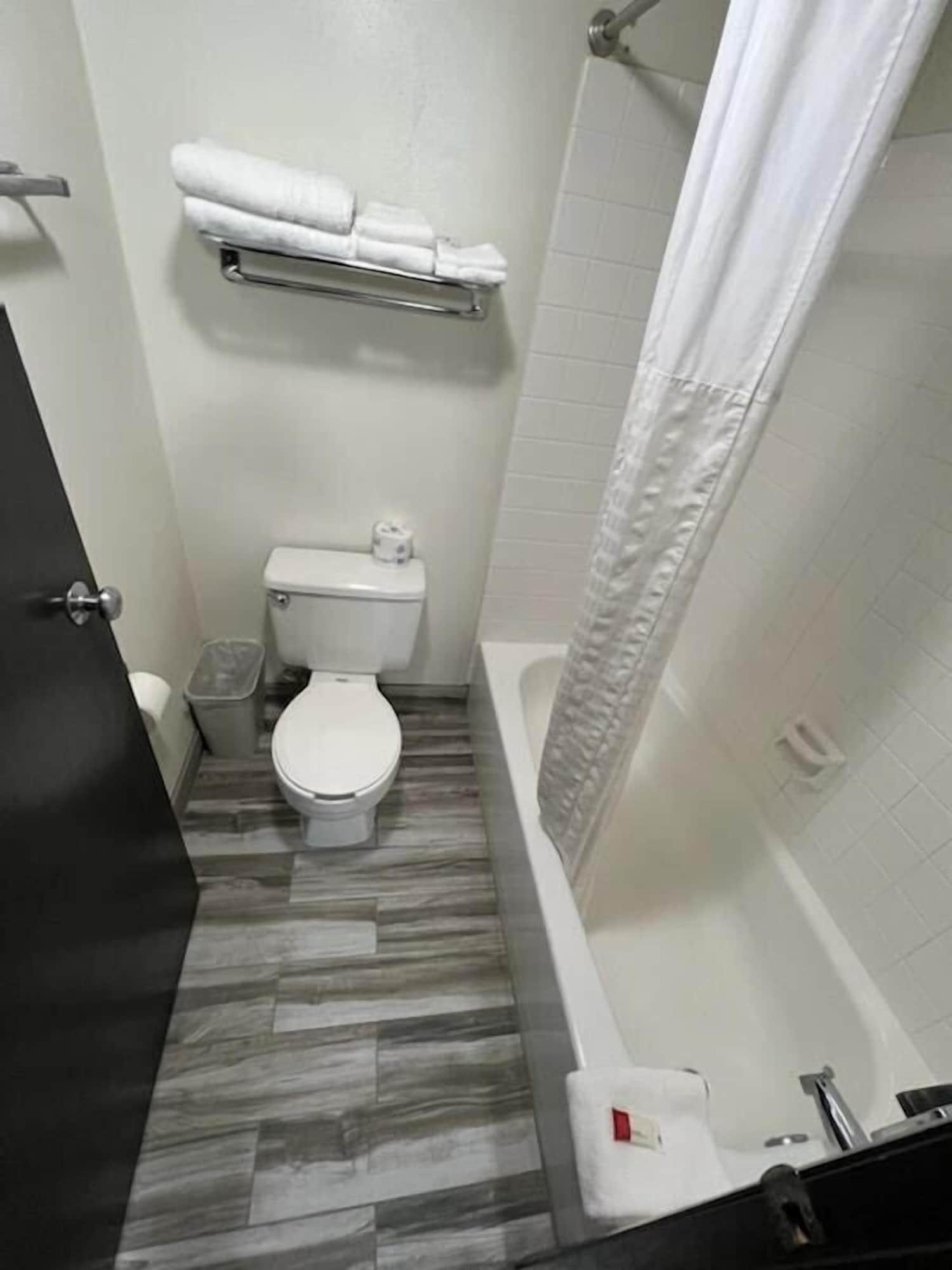 Hotel Super 8 By Wyndham Rice 2*